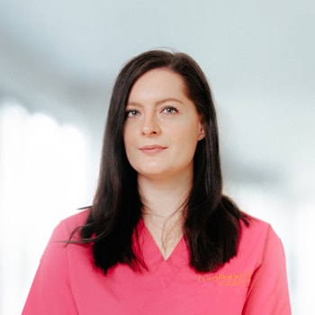 Dr. Nevelits Annamária